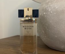 Estee lauder Modern Muse perfume
