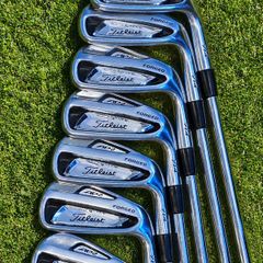 Titleist AP2 714 Forged Irons 4-PW Dynamic Gold R300