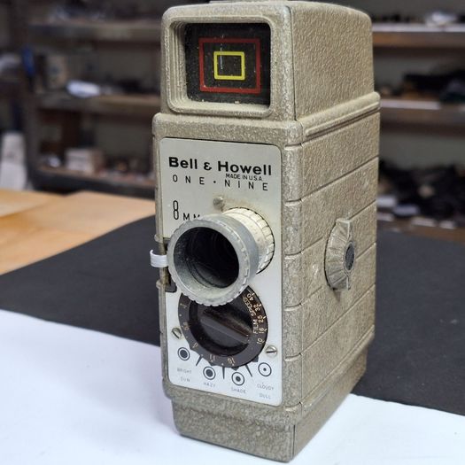 Bell & Howell ONE NINE 8mm Cinematic Movie Camera - Vintage USA Film Camera | 3 Months Warranty