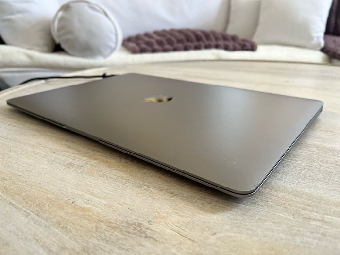 Apple Macbook Air 13" 2020 Intel I7 8gb 256gb