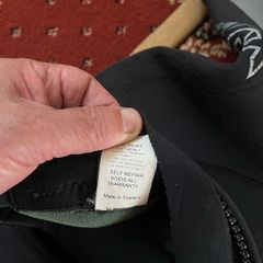 7mm wet suits,very wam, thermal vests and hood