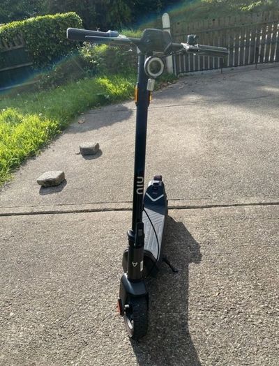 NIU KQi3 Pro Electric Scooter