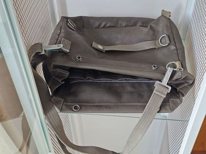 Vintage 1970s Swiss Army Military Issued Utility Shoulder bag Gas Mask Bag Collectable Militaria