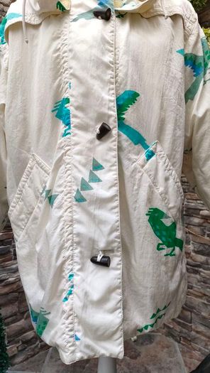 Vintage 1980's  Belfe Vera Puimino d'Oca ladies winter jacket  Made in Italy  Size 14 Unique vintage piece Amazing condition for its age