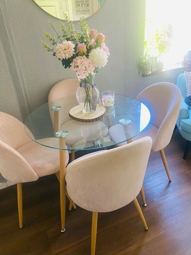 glass kitchrn table