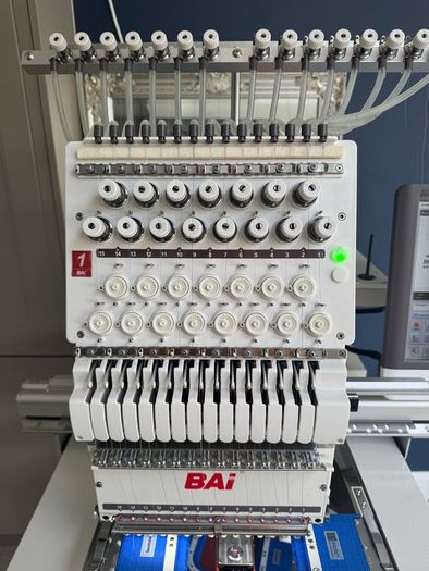 Bai Mirror 15 thread industrial embroidery machine + extras