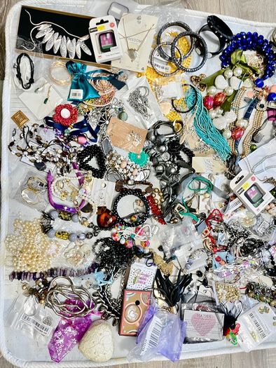 Large bundle of jewellery almost 12kg