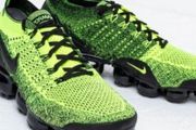 Nike air vapormax flyknit 2 volt black  Size uk 9