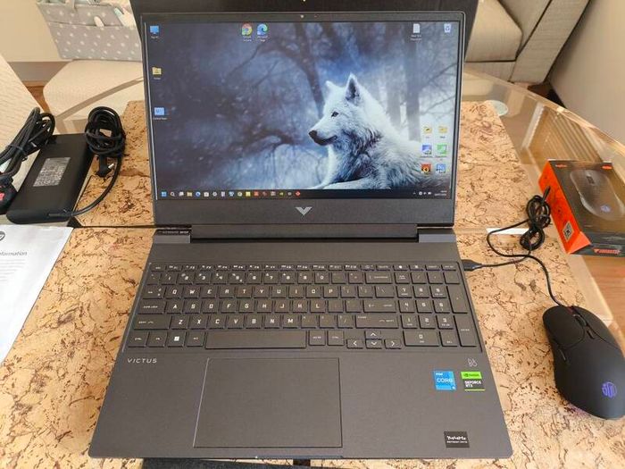 Gaming Laptop Hp Victus i5 13420H 8/12 RTX4050 6GB 16gb DDR4 3200mhz 512GB NVMe PCIE 4.0 15.6" 1080p 144hz Ips 250nits Win11 RGB