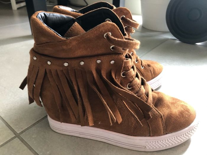 Gorgeous shoes size 3