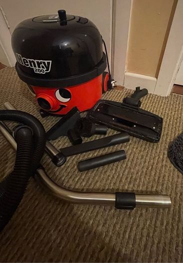 Henry Vacuum