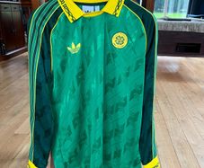Celtic Retro Jersey - Brand New with Tags
