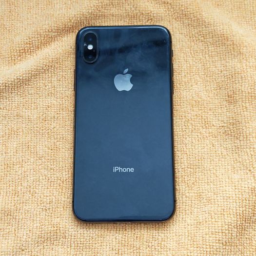 iPhone X - Read Description