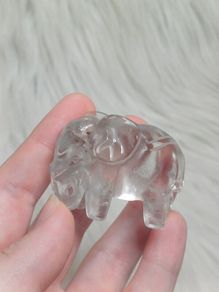 Garden quartz elephant ornament natural inclusions