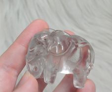 Garden quartz elephant ornament natural inclusions