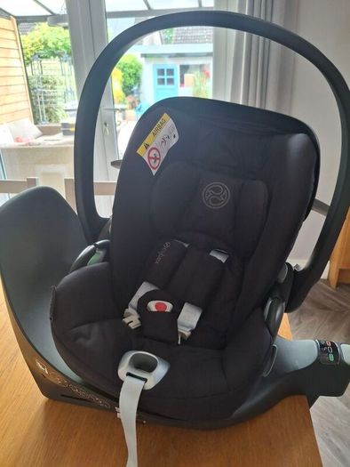Cybex Cloud T i-Size Car Seat /  Base T 360 degree Rotating ISOFIX Base and Pushchair Adaptors
