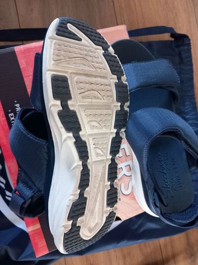 Brand New Skechers Sandals Size UK 36