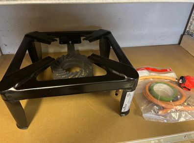 Heavy duty cast iron gas boiling ring stove.