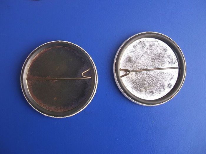 MR. MEN (Mr Spendy & Mr Bump) - two large size button badges MANSFIELD GENERAL HOSPITAL and HUDDERSFIELD & BRADFORD building society (55mm dia.)