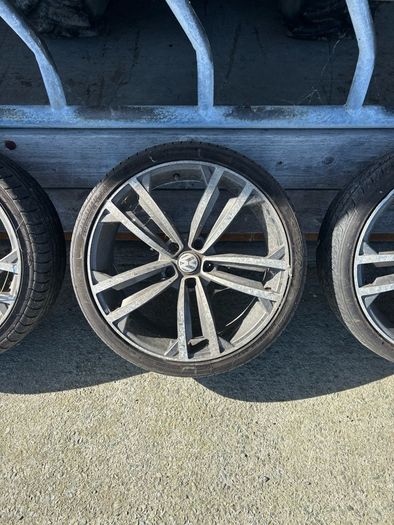 19 inch Seville alloys