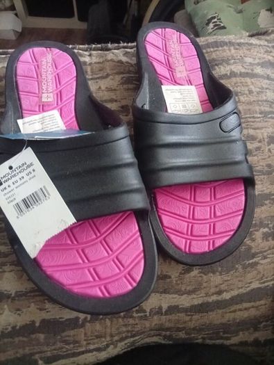 ladies sandals pairs  please see photos