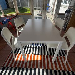 White Extendable Table with Chairs