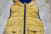 Marks &amp; Spencer Gilet / M&amp;S Bodywarmer Vest with hood - Boys - Age 3 to 4 years