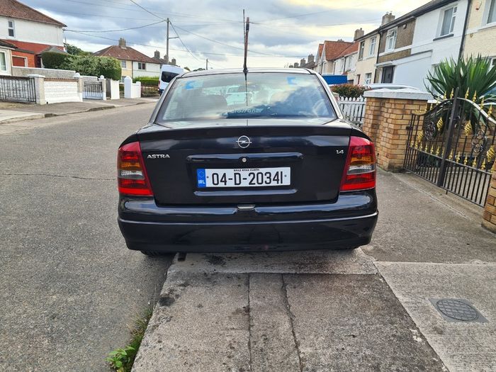 2004 Opel Astra. No offers.