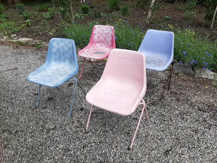 Robin Day 1960s stackable polyside chairs