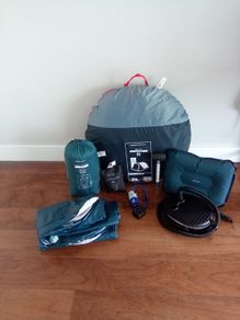 Quechua camping equipment bundle incl 2-person instant pop-up tent
