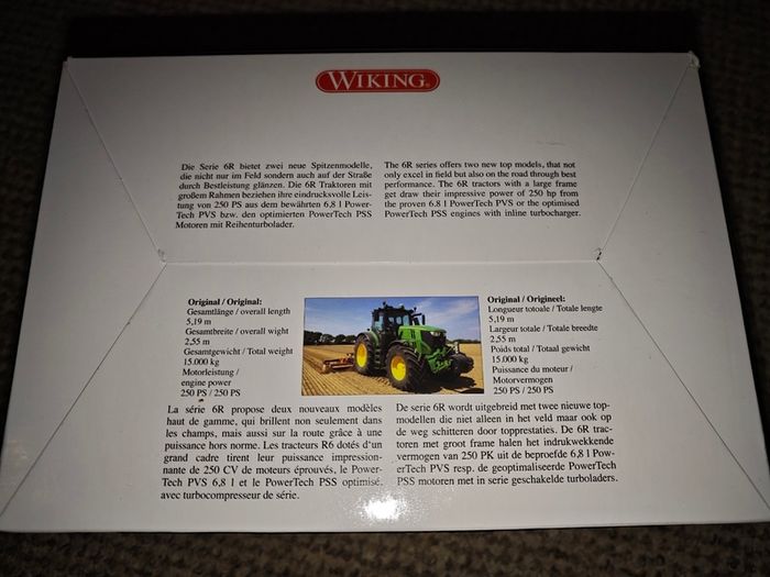 Wiking John Deere 6250R 1/32 Scale Model