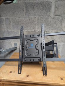heavy duty TV bracket