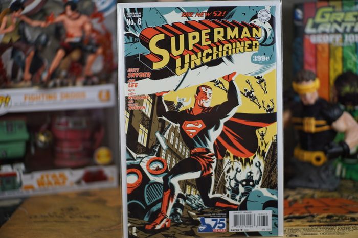 Superman Unchained #6 ! VERY RARE ! Limited 1 for 75 !  Michael Cho 75th Anniversary Golden Age Variant Cover ! 2013 ! by DC Comics !