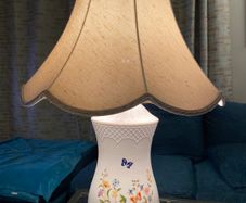 Aynsley Cottage Garden Lamp