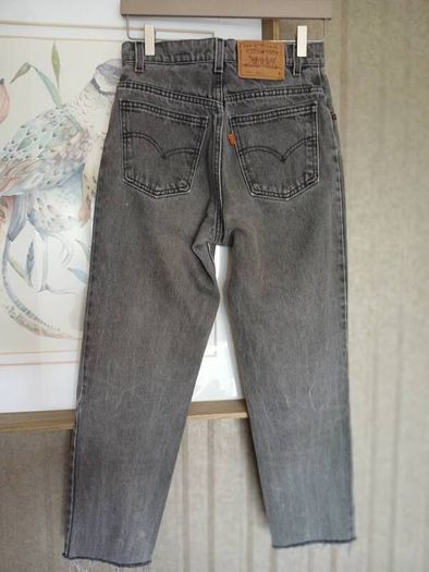 levis relaxed fit tapered leg  Postage included