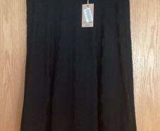 GALLERY Knit black spot swing skirt size L