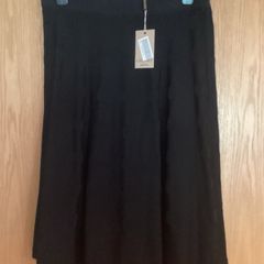 GALLERY Knit black spot swing skirt size L