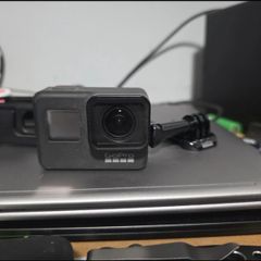 GoPro Hero 7 Black + Accessories & SD Card