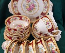 Royal Albert Lady Hamilton teaset