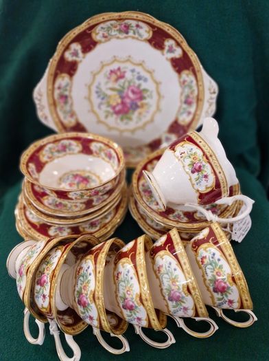 Royal Albert Lady Hamilton teaset