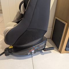 Joie Spin 360 ISOFIX Car Seat (With Newborn Inserts) Excellent Condition