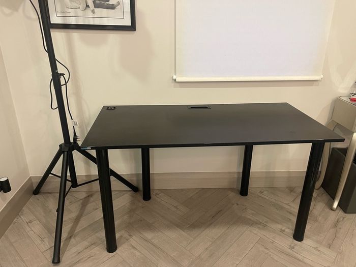 gaming desk