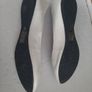 New white flat shoes Image 2
