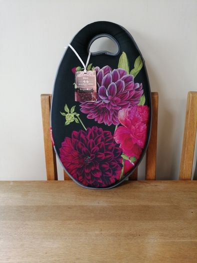 RHS Gardening Collection Kneelo New with tags