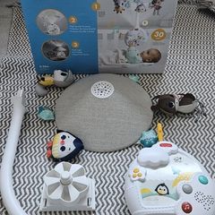 Baby projector mobile
