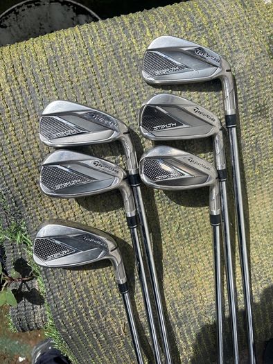 Taylormade stealth regular shaft