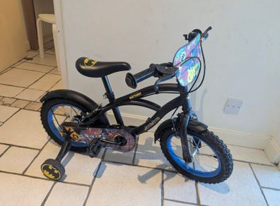 Batman Cruiser Kids Bike 14" with training wheels