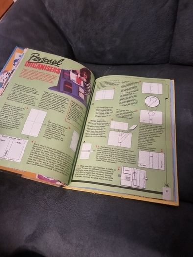 4 vintage Blue Peter annuals job lot.