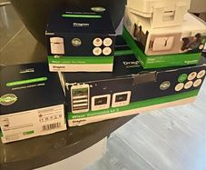 wiser thermostat kit with 2 room thermostats and 5 radiators thermostats