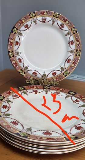 Vintage Arklow 812 Dinner Plates 23 cm diameter
